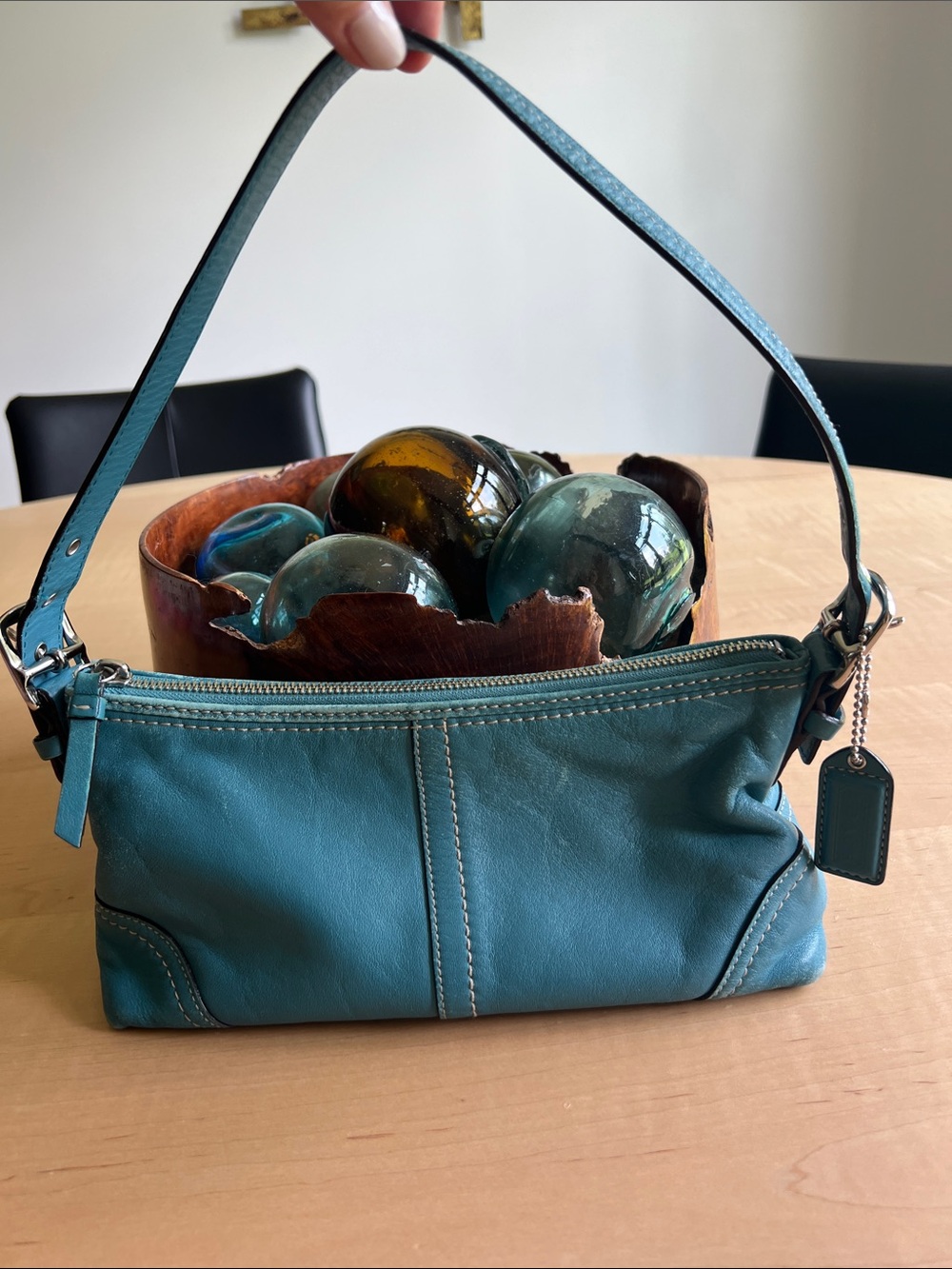 COACH F11195 Hamptons Soho Demi Shoulder Bag Aqua Leather Y2K Vintage